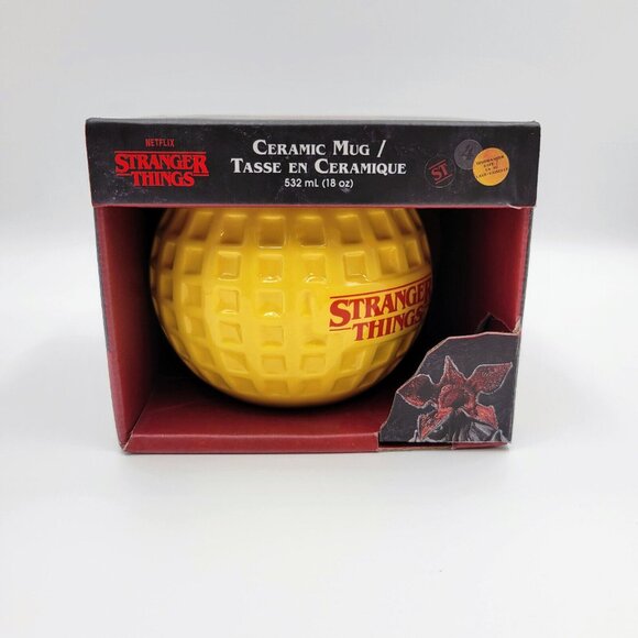Stranger Things Netflix Ceramic Mug Yellow Waffle Texture 18 oz NIB Cup Read - Picture 6 of 10